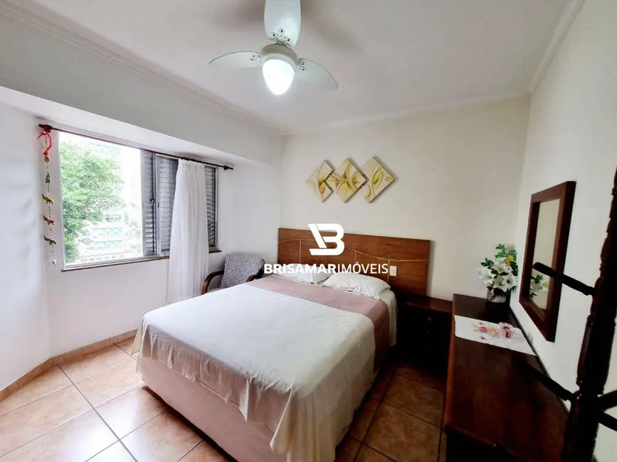Apartamento com 3 quartos para alugar, 84m2 em Barra Funda, Guaruja - SP - imagem 9 Foto 9 de Apartamento com 3 quartos para alugar, 84m2 em Barra Funda, Guaruja - SP