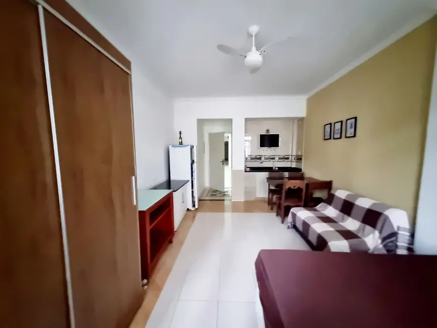 Foto 1 de Kitnet com 1 quarto para alugar, 35m2 em Guaruja - SP