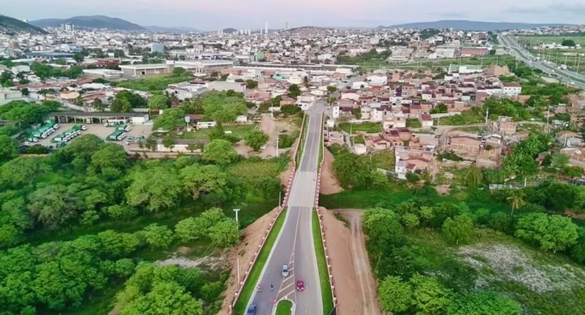 Foto 9 de Terreno / Lote à venda, 200m2 em Agamenom Magalhães, Caruaru - PE