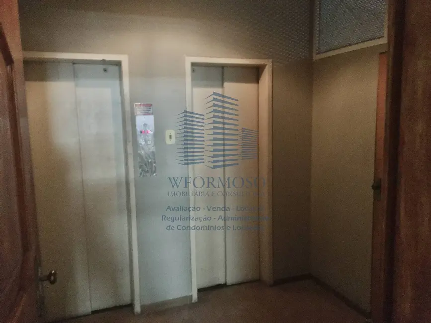 Sala Comercial à venda e para alugar, 175m2 em Centro, Rio De Janeiro - RJ - imagem 3 Foto 3 de Sala Comercial à venda e para alugar, 175m2 em Centro, Rio De Janeiro - RJ
