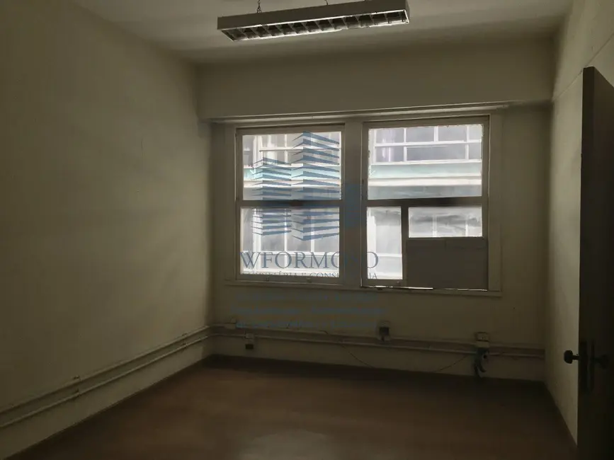 Sala Comercial à venda e para alugar, 175m2 em Centro, Rio De Janeiro - RJ - imagem 8 Foto 8 de Sala Comercial à venda e para alugar, 175m2 em Centro, Rio De Janeiro - RJ
