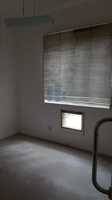 Sala Comercial à venda e para alugar, 70m2 em Centro, Rio De Janeiro - RJ - imagem 9 Foto 9 de Sala Comercial à venda e para alugar, 70m2 em Centro, Rio De Janeiro - RJ