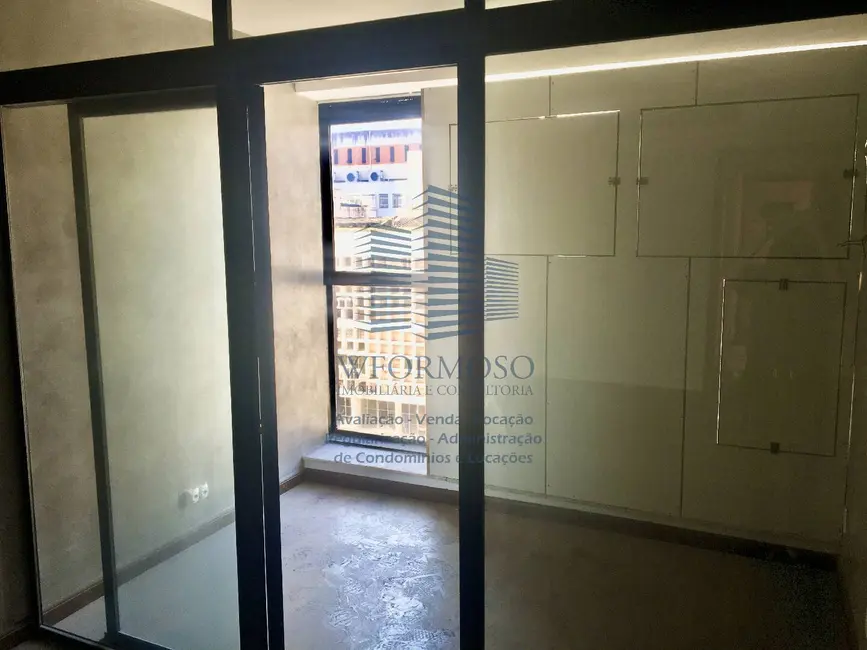 Sala Comercial à venda e para alugar, 30m2 em Centro, Rio De Janeiro - RJ - imagem 4 Foto 4 de Sala Comercial à venda e para alugar, 30m2 em Centro, Rio De Janeiro - RJ