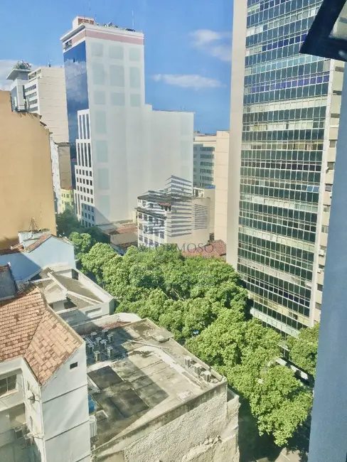 Sala Comercial à venda e para alugar, 30m2 em Centro, Rio De Janeiro - RJ - imagem 6 Foto 6 de Sala Comercial à venda e para alugar, 30m2 em Centro, Rio De Janeiro - RJ
