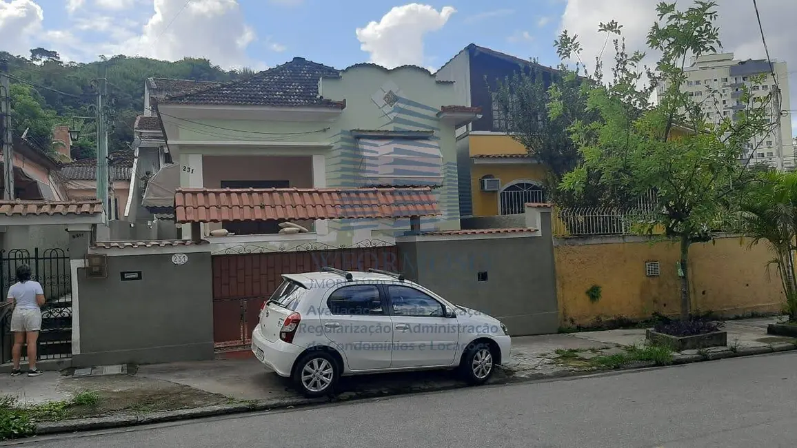 Foto 1 de Casa com 5 quartos à venda, 102m2 em Santa Rosa, Niteroi - RJ