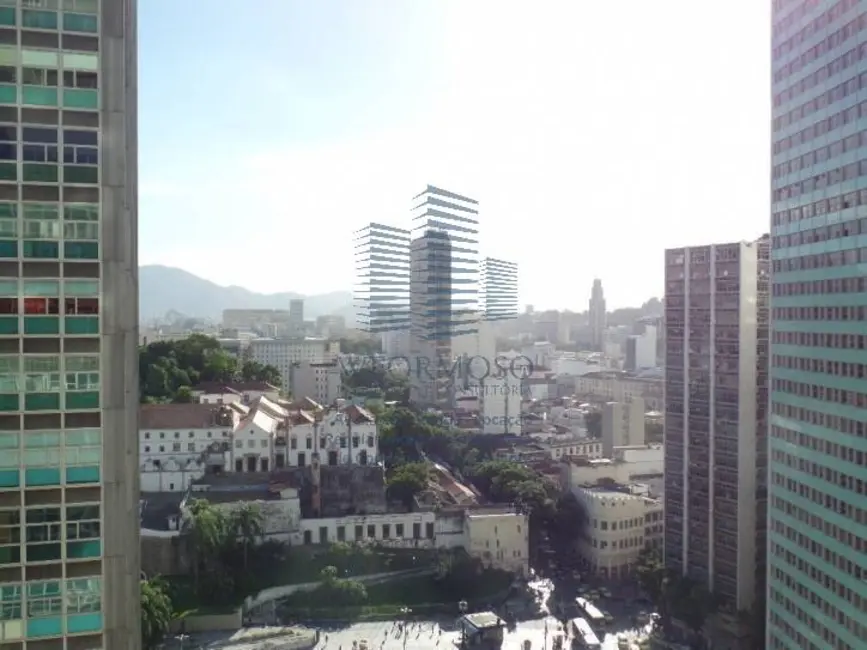 Sala Comercial à venda, 370m2 em Centro, Rio De Janeiro - RJ - imagem 7 Foto 7 de Sala Comercial à venda, 370m2 em Centro, Rio De Janeiro - RJ
