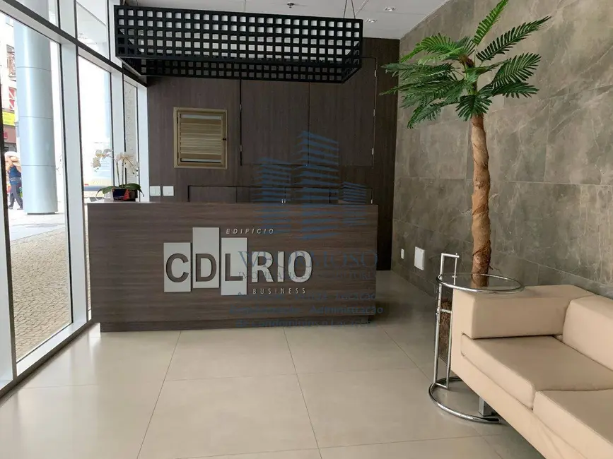 Sala Comercial à venda, 350m2 em Centro, Rio De Janeiro - RJ - imagem 3 Foto 3 de Sala Comercial à venda, 350m2 em Centro, Rio De Janeiro - RJ