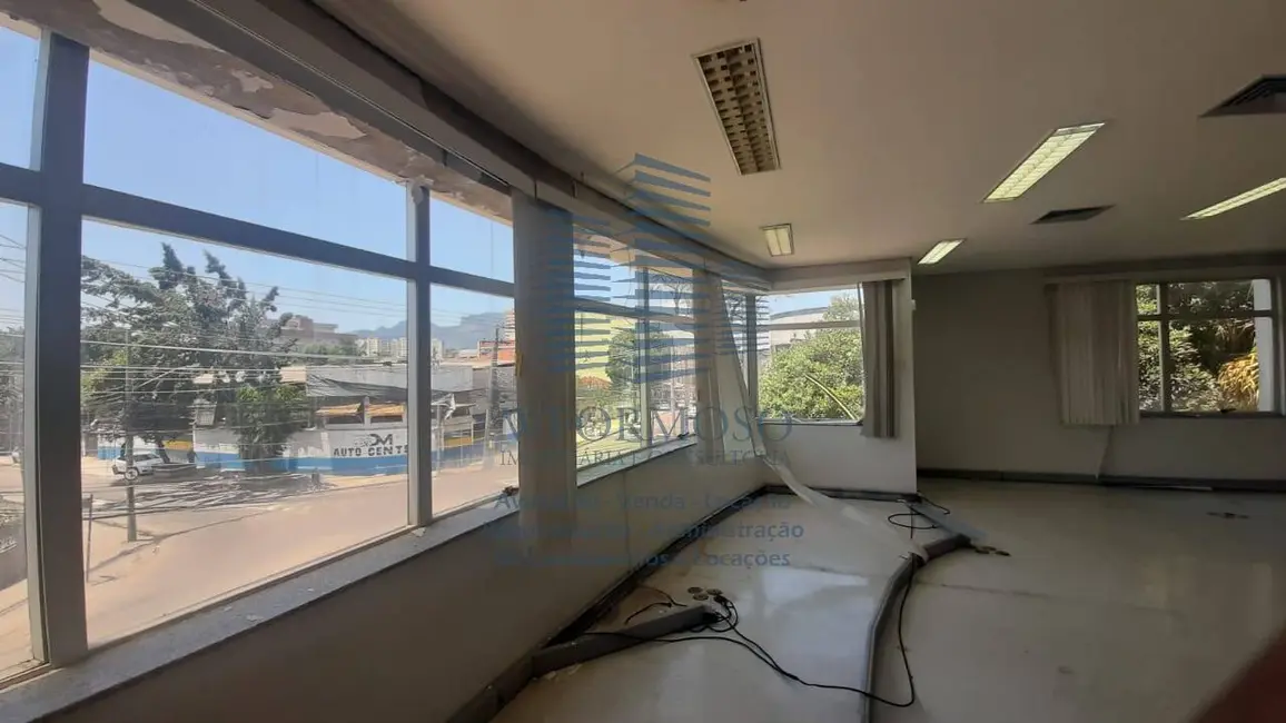 Sala Comercial à venda, 722m2 em Taquara, Rio De Janeiro - RJ - imagem 1 Foto 1 de Sala Comercial à venda, 722m2 em Taquara, Rio De Janeiro - RJ