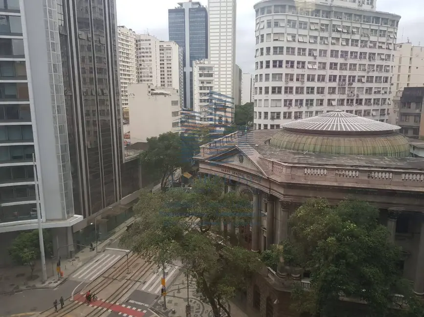 Sala Comercial à venda e para alugar, 32m2 em Centro, Rio De Janeiro - RJ - imagem 4 Foto 4 de Sala Comercial à venda e para alugar, 32m2 em Centro, Rio De Janeiro - RJ