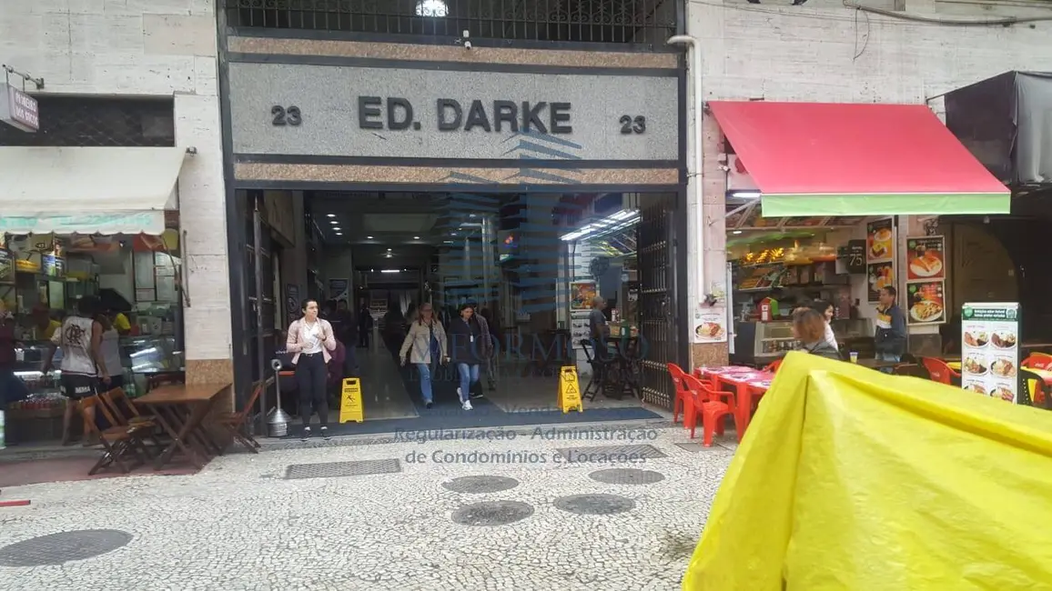 Sala Comercial à venda e para alugar, 970m2 em Centro, Rio De Janeiro - RJ - imagem 4 Foto 4 de Sala Comercial à venda e para alugar, 970m2 em Centro, Rio De Janeiro - RJ