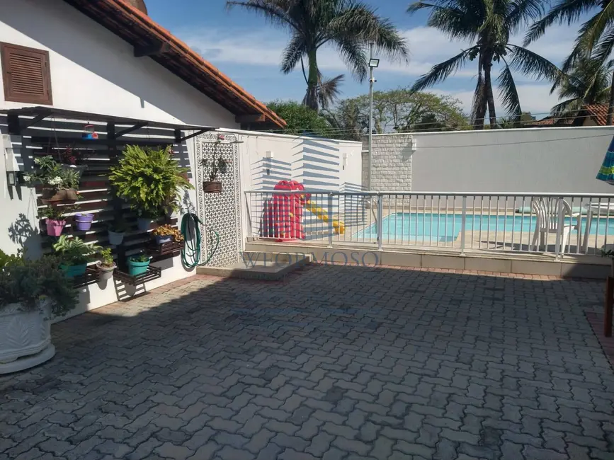 Casa com 5 quartos à venda, 560m2 em Rio De Janeiro - RJ - imagem 8 Foto 8 de Casa com 5 quartos à venda, 560m2 em Rio De Janeiro - RJ