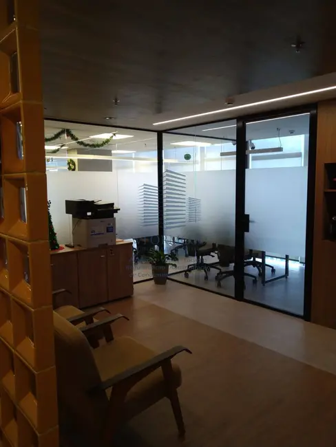 Sala Comercial à venda e para alugar, 197m2 em Centro, Rio De Janeiro - RJ - imagem 8 Foto 8 de Sala Comercial à venda e para alugar, 197m2 em Centro, Rio De Janeiro - RJ