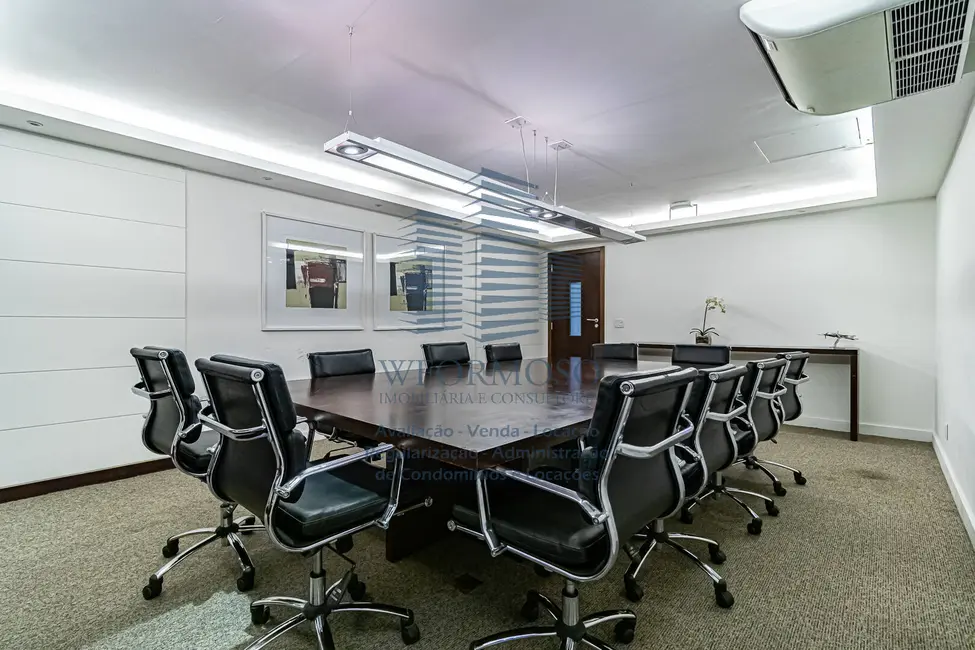 Sala Comercial à venda, 105m2 em Barra da Tijuca, Rio De Janeiro - RJ - imagem 3 Foto 3 de Sala Comercial à venda, 105m2 em Barra da Tijuca, Rio De Janeiro - RJ