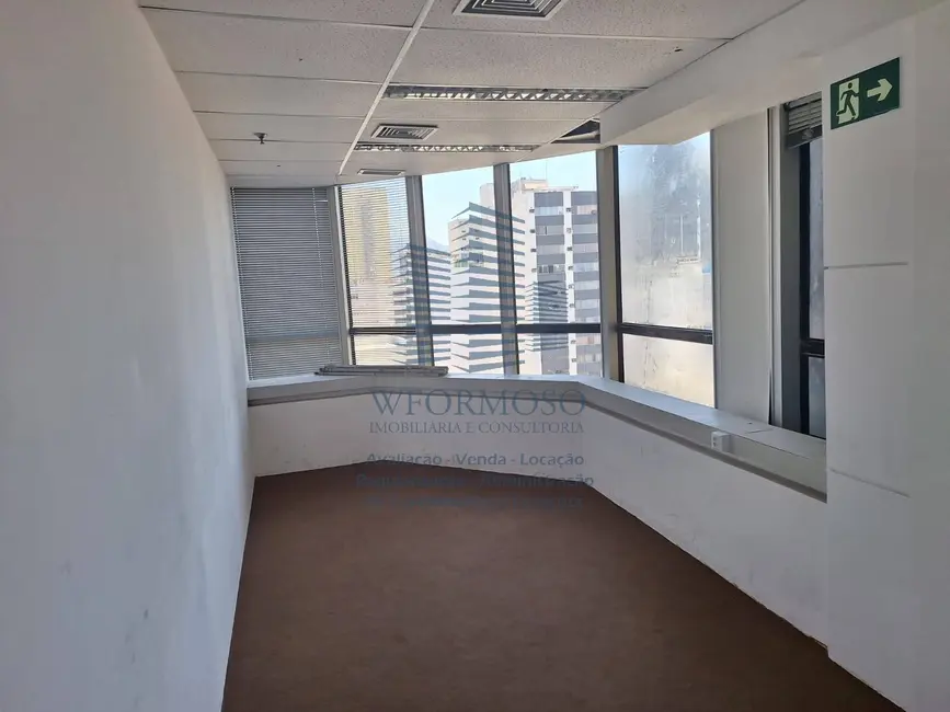 Sala Comercial à venda e para alugar, 196m2 em Centro, Rio De Janeiro - RJ - imagem 2 Foto 2 de Sala Comercial à venda e para alugar, 196m2 em Centro, Rio De Janeiro - RJ