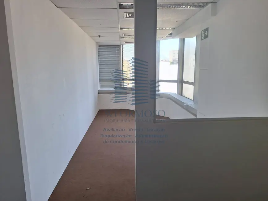 Sala Comercial à venda e para alugar, 196m2 em Centro, Rio De Janeiro - RJ - imagem 3 Foto 3 de Sala Comercial à venda e para alugar, 196m2 em Centro, Rio De Janeiro - RJ