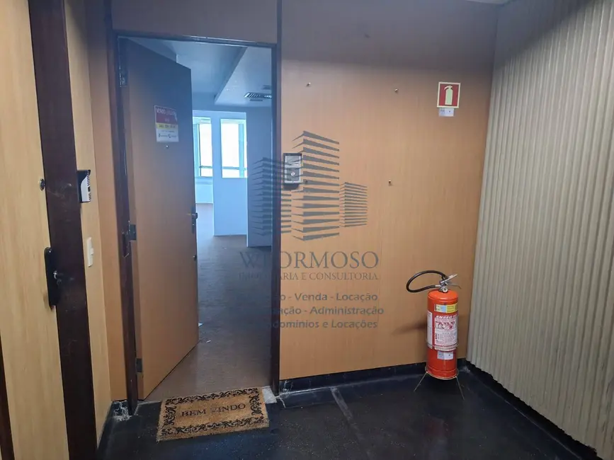 Sala Comercial à venda e para alugar, 196m2 em Centro, Rio De Janeiro - RJ - imagem 6 Foto 6 de Sala Comercial à venda e para alugar, 196m2 em Centro, Rio De Janeiro - RJ