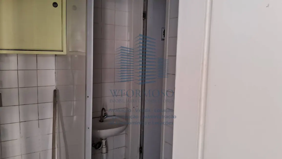 Sala Comercial à venda, 97m2 em Centro, Rio De Janeiro - RJ - imagem 8 Foto 8 de Sala Comercial à venda, 97m2 em Centro, Rio De Janeiro - RJ