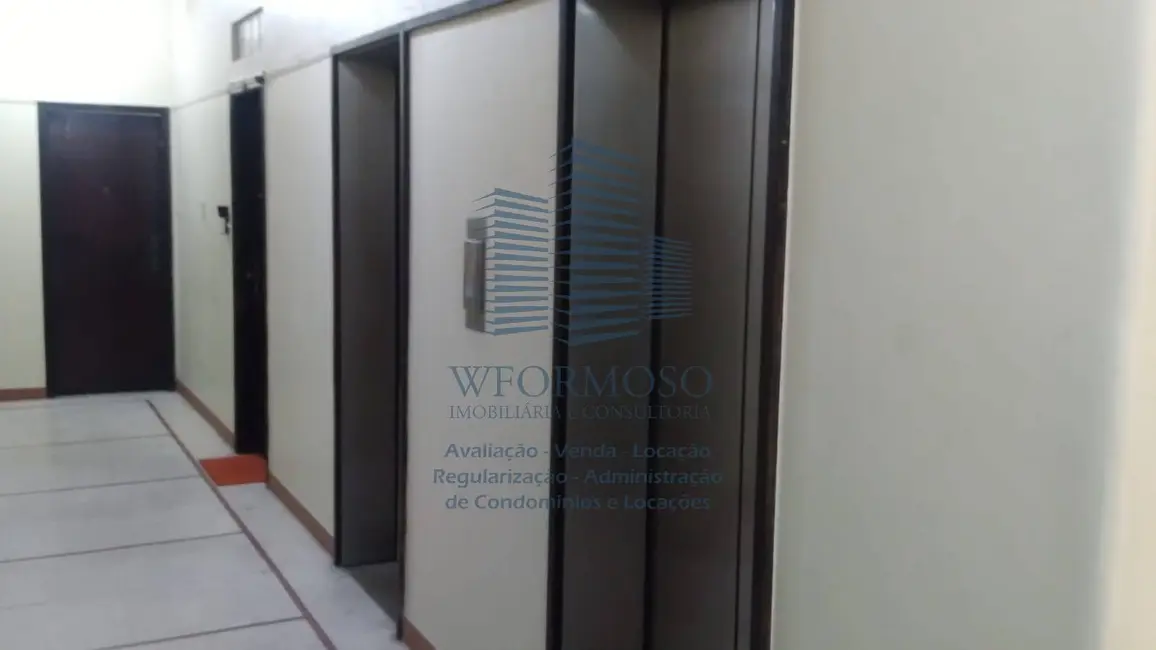 Sala Comercial à venda e para alugar, 40m2 em Centro, Rio De Janeiro - RJ - imagem 3 Foto 3 de Sala Comercial à venda e para alugar, 40m2 em Centro, Rio De Janeiro - RJ