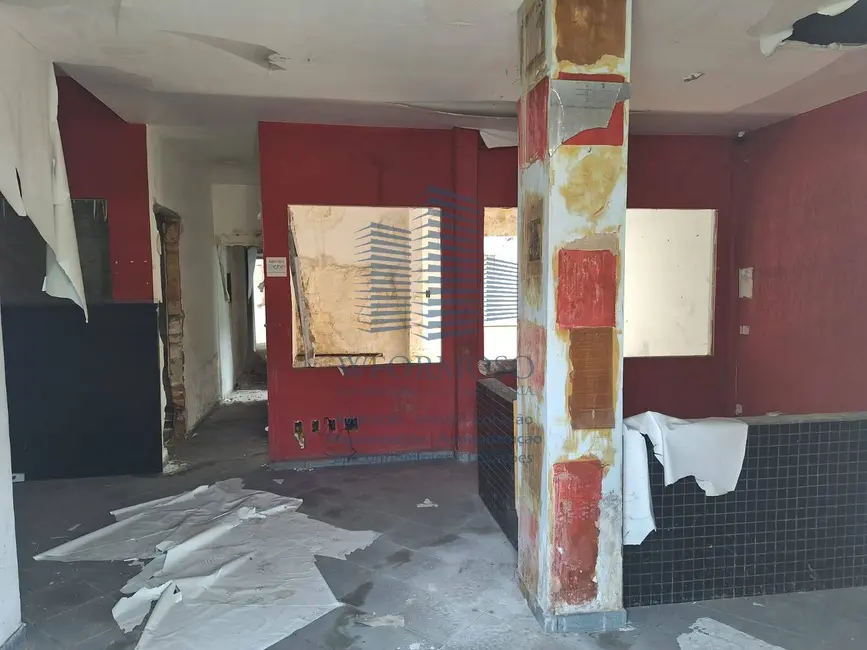 Sala Comercial à venda e para alugar, 300m2 em Patronato, Sao Goncalo - RJ - imagem 3 Foto 3 de Sala Comercial à venda e para alugar, 300m2 em Patronato, Sao Goncalo - RJ