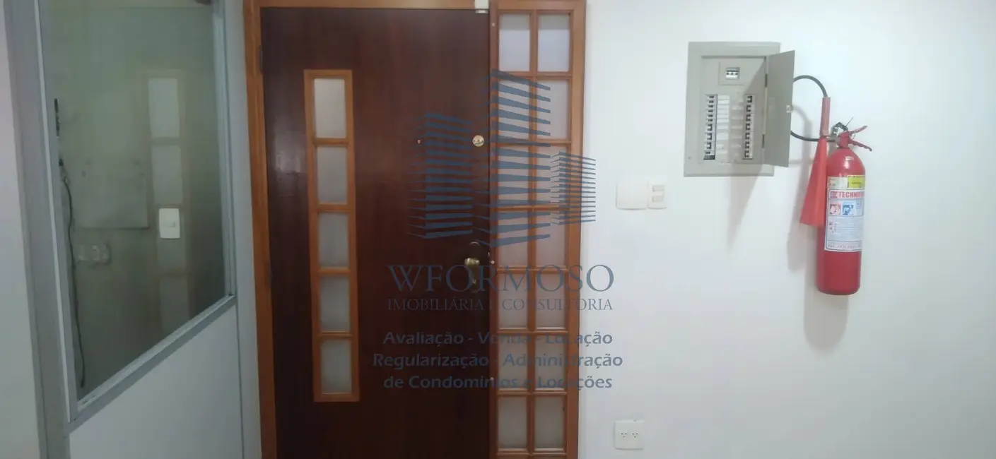 Sala Comercial à venda, 110m2 em Centro, Rio De Janeiro - RJ - imagem 3 Foto 3 de Sala Comercial à venda, 110m2 em Centro, Rio De Janeiro - RJ