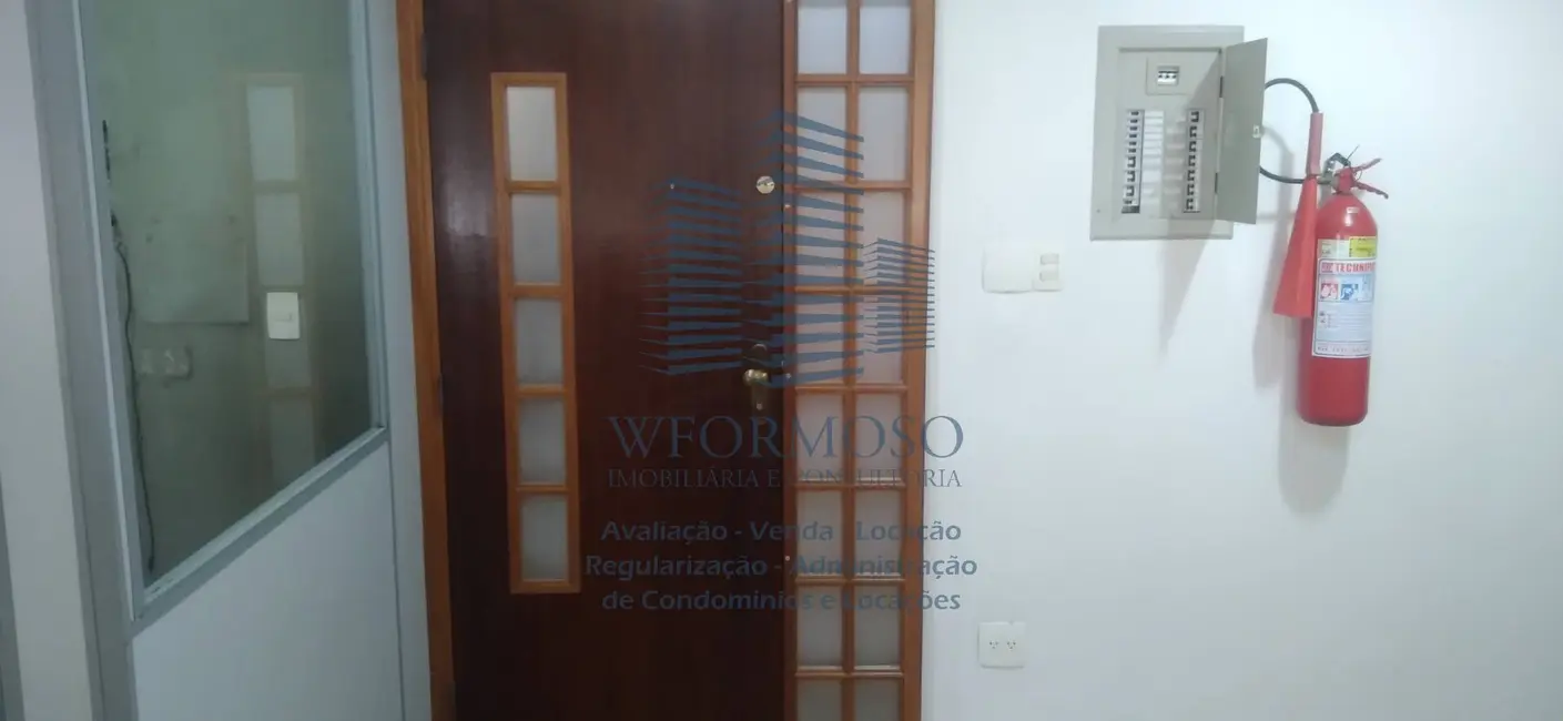 Sala Comercial à venda, 110m2 em Centro, Rio De Janeiro - RJ - imagem 4 Foto 4 de Sala Comercial à venda, 110m2 em Centro, Rio De Janeiro - RJ