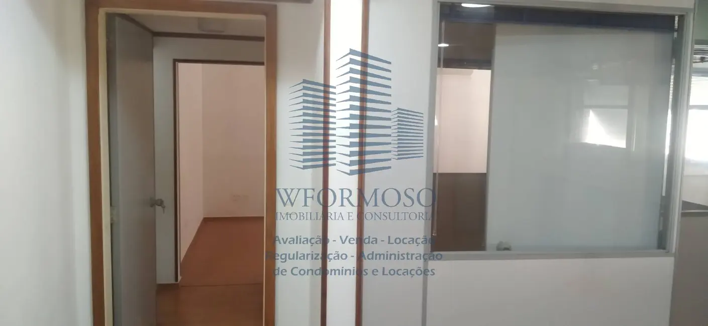 Sala Comercial à venda, 110m2 em Centro, Rio De Janeiro - RJ - imagem 5 Foto 5 de Sala Comercial à venda, 110m2 em Centro, Rio De Janeiro - RJ