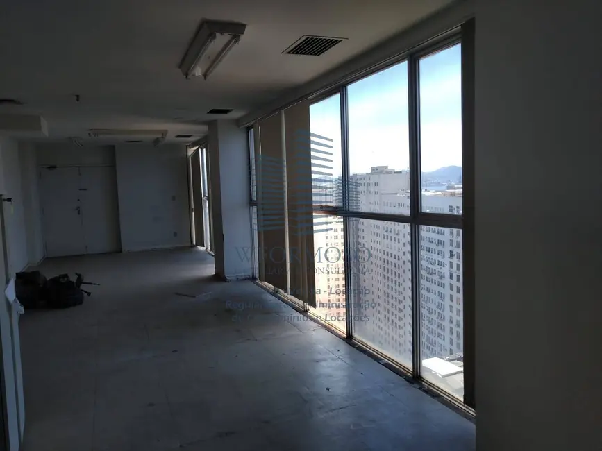 Sala Comercial à venda e para alugar, 135m2 em Centro, Rio De Janeiro - RJ - imagem 7 Foto 7 de Sala Comercial à venda e para alugar, 135m2 em Centro, Rio De Janeiro - RJ