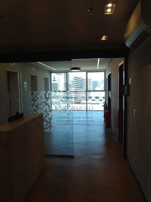 Foto 1 de Sala Comercial à venda e para alugar, 135m2 em Centro, Rio De Janeiro - RJ