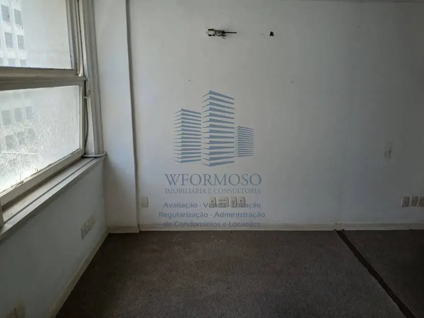 Sala Comercial à venda e para alugar, 34m2 em Centro, Rio De Janeiro - RJ - imagem 4 Foto 4 de Sala Comercial à venda e para alugar, 34m2 em Centro, Rio De Janeiro - RJ