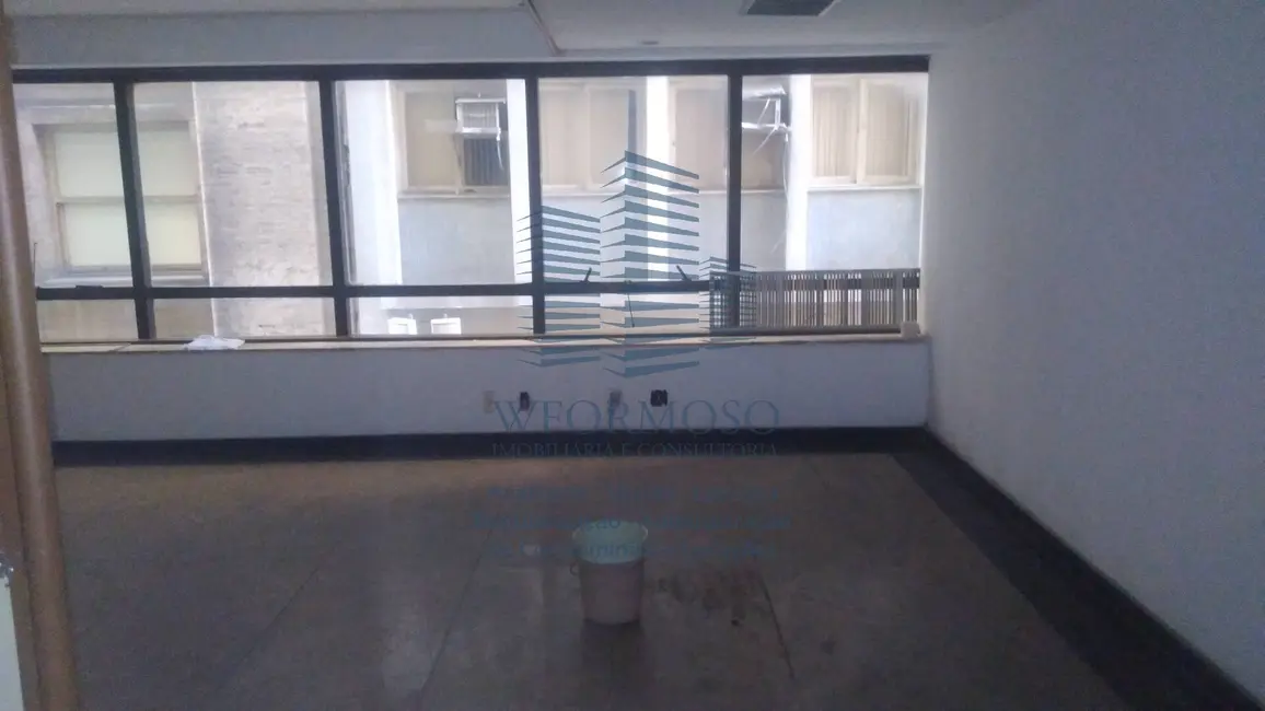 Sala Comercial à venda e para alugar, 80m2 em Centro, Rio De Janeiro - RJ - imagem 1 Foto 1 de Sala Comercial à venda e para alugar, 80m2 em Centro, Rio De Janeiro - RJ