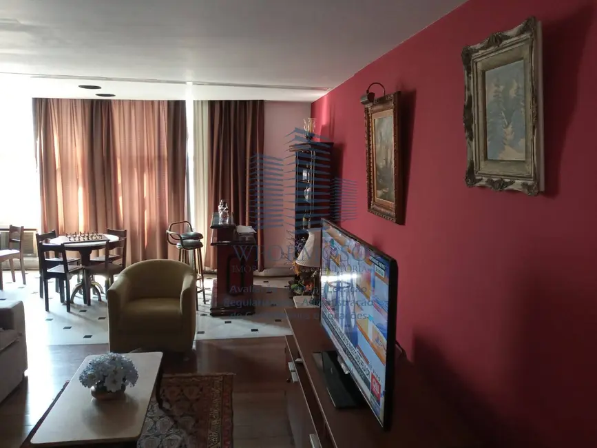 Apartamento com 4 quartos à venda, 356m2 em Copacabana, Rio De Janeiro - RJ - imagem 3 Foto 3 de Apartamento com 4 quartos à venda, 356m2 em Copacabana, Rio De Janeiro - RJ