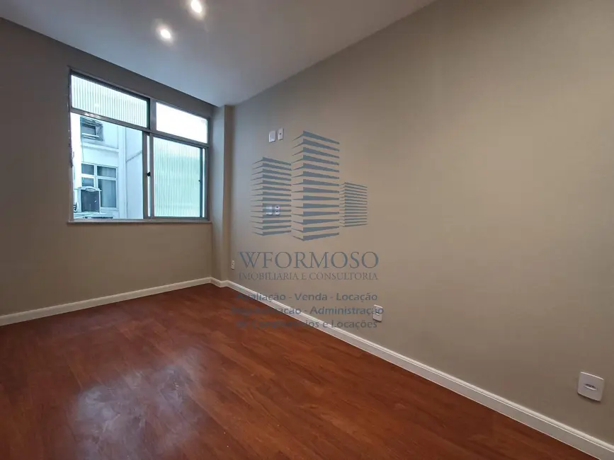 Foto 2 de Apartamento com 3 quartos à venda, 80m2 em Laranjeiras, Rio De Janeiro - RJ