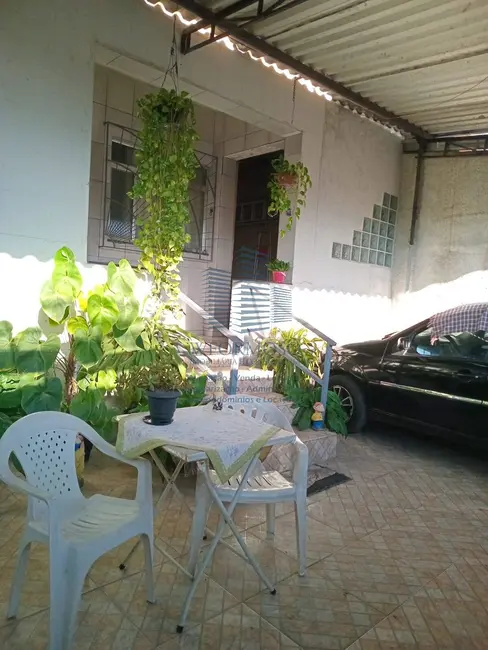 Casa com 2 quartos à venda em Rocha Miranda, Rio De Janeiro - RJ - imagem 1 Foto 1 de Casa com 2 quartos à venda em Rocha Miranda, Rio De Janeiro - RJ