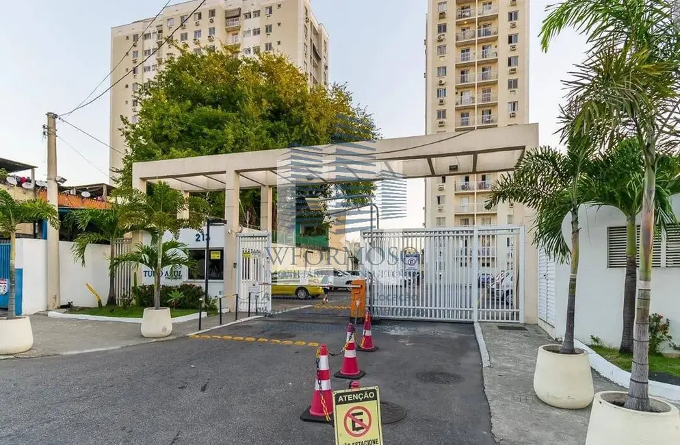 Foto 2 de Apartamento com 2 quartos à venda, 45m2 em Irajá, Rio De Janeiro - RJ