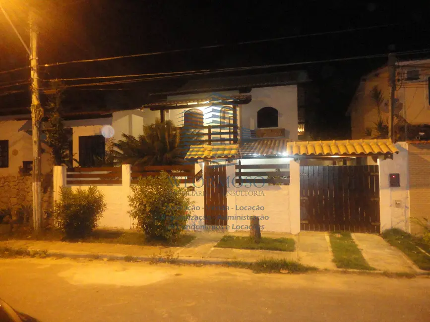 Foto 2 de Casa com 5 quartos à venda, 360m2 em Piratininga, Niteroi - RJ