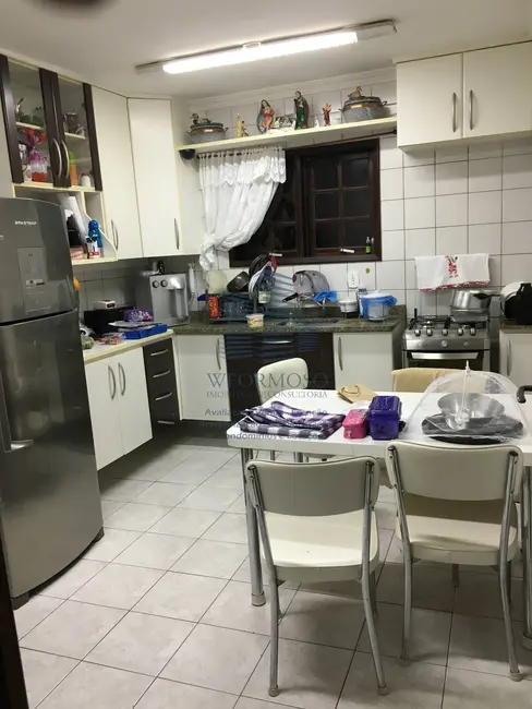Foto 2 de Casa com 3 quartos à venda e para alugar, 450m2 em Itaipu, Niteroi - RJ