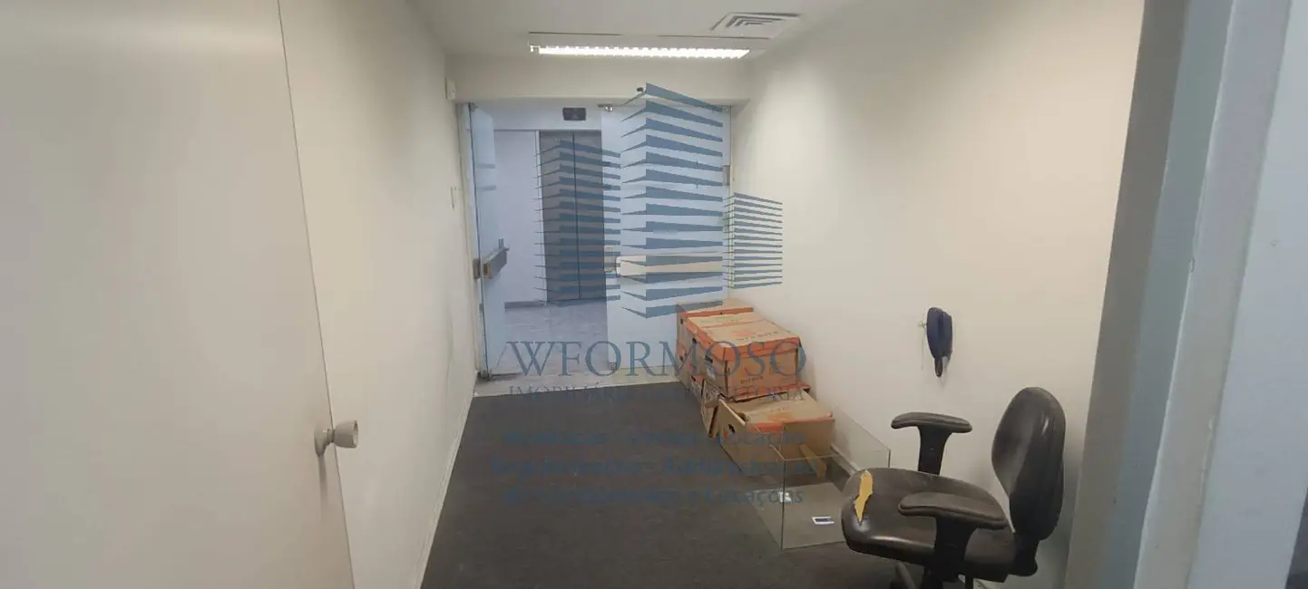 Sala Comercial à venda e para alugar, 219m2 em Centro, Rio De Janeiro - RJ - imagem 2 Foto 2 de Sala Comercial à venda e para alugar, 219m2 em Centro, Rio De Janeiro - RJ