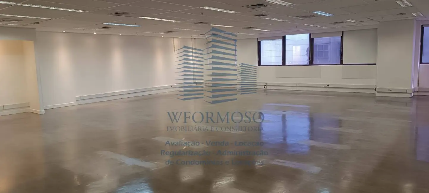 Sala Comercial para alugar, 667m2 em Centro, Rio De Janeiro - RJ - imagem 1 Foto 1 de Sala Comercial para alugar, 667m2 em Centro, Rio De Janeiro - RJ