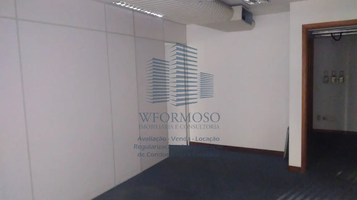 Sala Comercial para alugar, 270m2 em Centro, Rio De Janeiro - RJ - imagem 1 Foto 1 de Sala Comercial para alugar, 270m2 em Centro, Rio De Janeiro - RJ