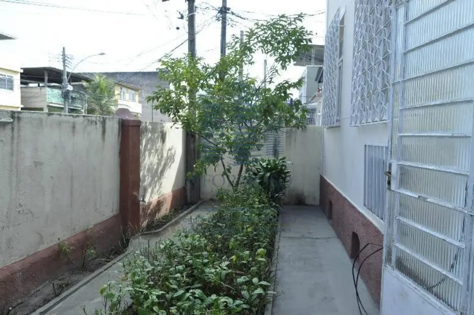 Casa com 2 quartos à venda, 235m2 em Pilares, Rio De Janeiro - RJ - imagem 3 Foto 3 de Casa com 2 quartos à venda, 235m2 em Pilares, Rio De Janeiro - RJ