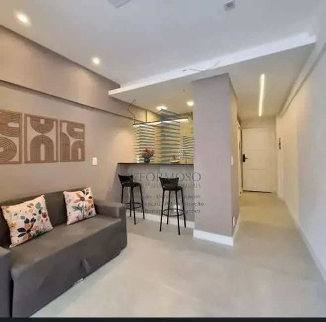 Apartamento com 1 quarto à venda, 30m2 em Centro, Rio De Janeiro - RJ - imagem 2 Foto 2 de Apartamento com 1 quarto à venda, 30m2 em Centro, Rio De Janeiro - RJ