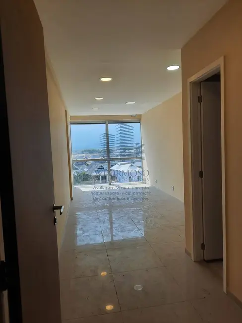 Sala Comercial para alugar, 25m2 em Recreio dos Bandeirantes, Rio De Janeiro - RJ - imagem 2 Foto 2 de Sala Comercial para alugar, 25m2 em Recreio dos Bandeirantes, Rio De Janeiro - RJ