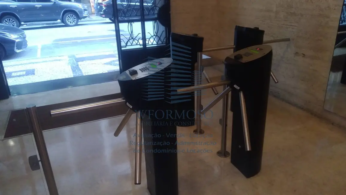 Sala Comercial à venda e para alugar, 50m2 em Centro, Rio De Janeiro - RJ - imagem 3 Foto 3 de Sala Comercial à venda e para alugar, 50m2 em Centro, Rio De Janeiro - RJ