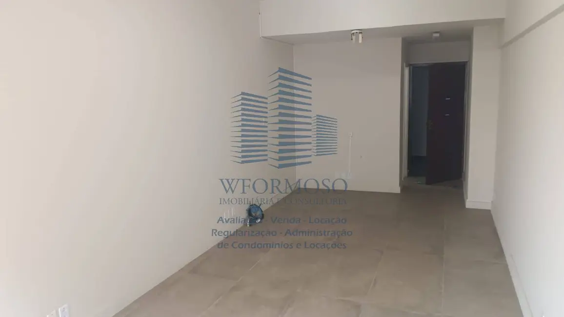 Sala Comercial à venda e para alugar, 30m2 em Centro, Rio De Janeiro - RJ - imagem 1 Foto 1 de Sala Comercial à venda e para alugar, 30m2 em Centro, Rio De Janeiro - RJ