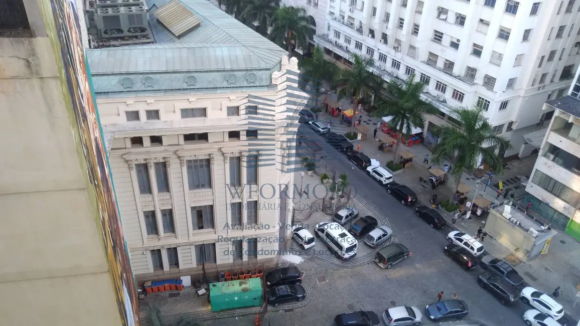 Sala Comercial à venda e para alugar, 35m2 em Centro, Rio De Janeiro - RJ - imagem 2 Foto 2 de Sala Comercial à venda e para alugar, 35m2 em Centro, Rio De Janeiro - RJ