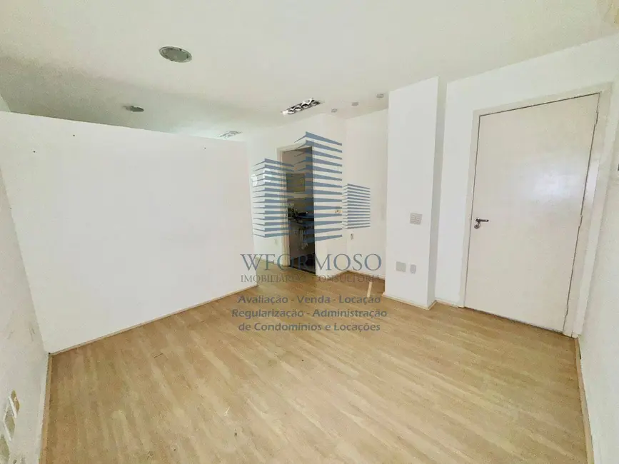 Sala Comercial para alugar, 40m2 em Centro, Rio De Janeiro - RJ - imagem 1 Foto 1 de Sala Comercial para alugar, 40m2 em Centro, Rio De Janeiro - RJ