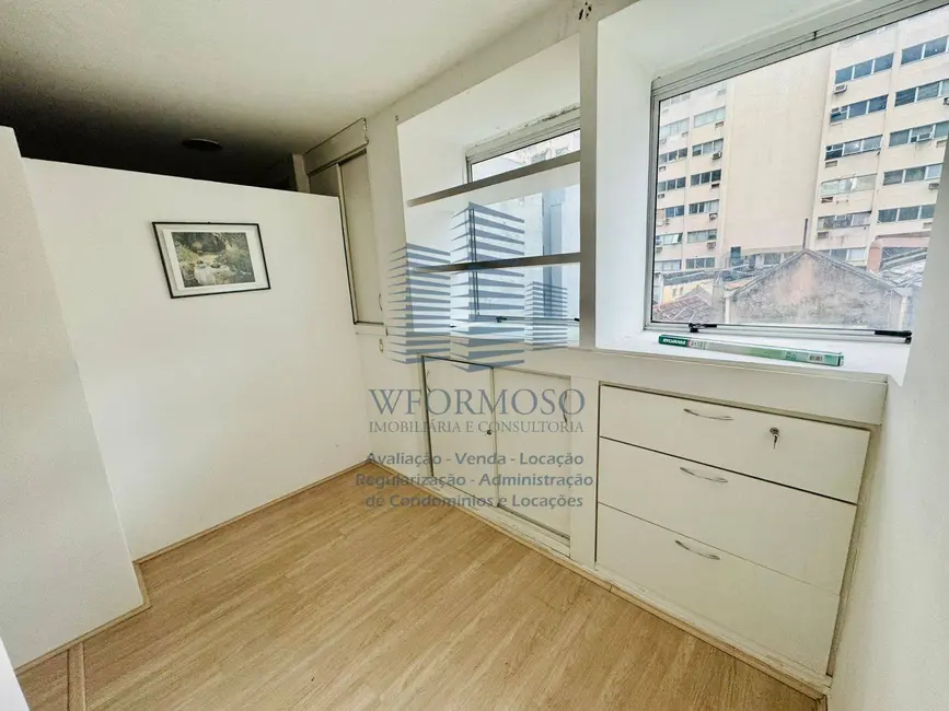 Sala Comercial para alugar, 40m2 em Centro, Rio De Janeiro - RJ - imagem 9 Foto 9 de Sala Comercial para alugar, 40m2 em Centro, Rio De Janeiro - RJ