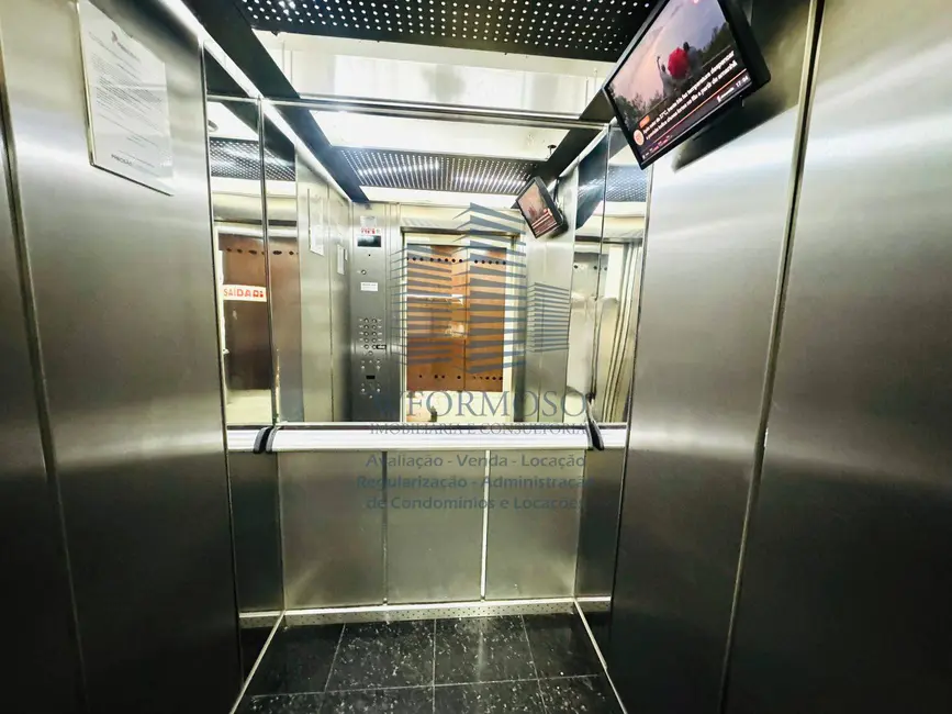 Sala Comercial para alugar, 40m2 em Centro, Rio De Janeiro - RJ - imagem 4 Foto 4 de Sala Comercial para alugar, 40m2 em Centro, Rio De Janeiro - RJ