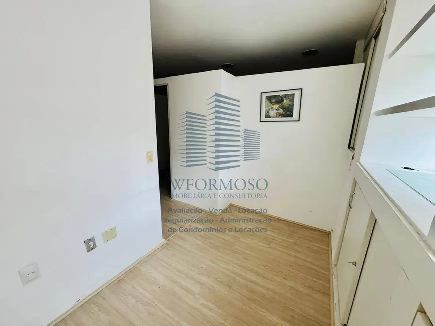 Sala Comercial para alugar, 40m2 em Centro, Rio De Janeiro - RJ - imagem 8 Foto 8 de Sala Comercial para alugar, 40m2 em Centro, Rio De Janeiro - RJ