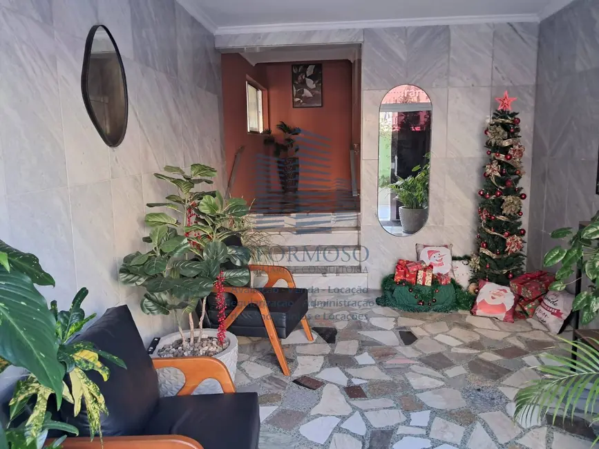 Foto 2 de Apartamento com 2 quartos à venda, 50m2 em Olaria, Rio De Janeiro - RJ